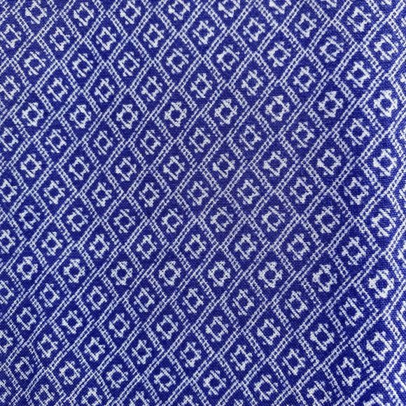 Old Navy Diamond Pattern Sleeveless Blouse Medium - Picture 3 of 6